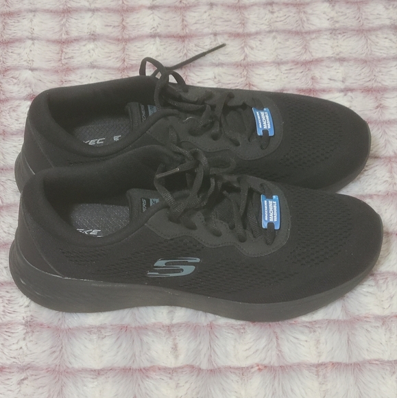 womens shoes skechers Sneakers memory foam size 11 *Machine Washable* - Picture 2 of 6